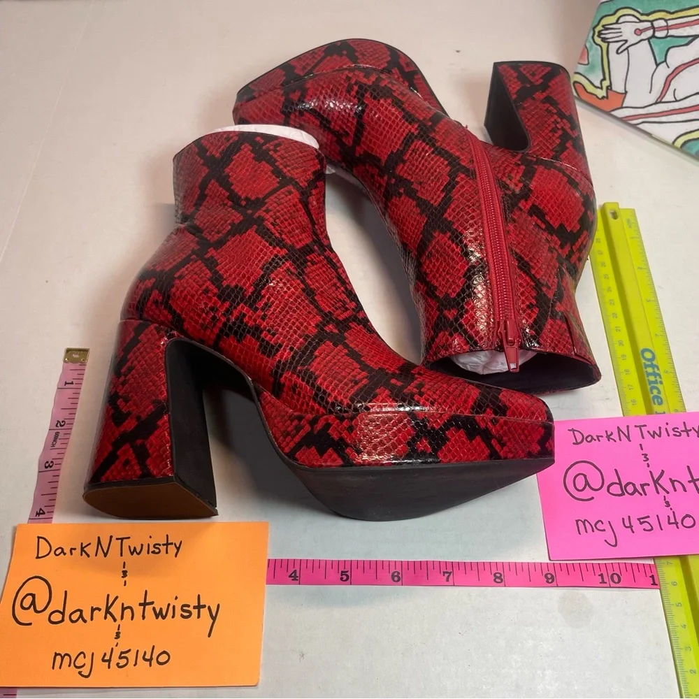 BNIB Jeffrey Campbell Dormant Black/Red Snakeskin print platforms 5.5M